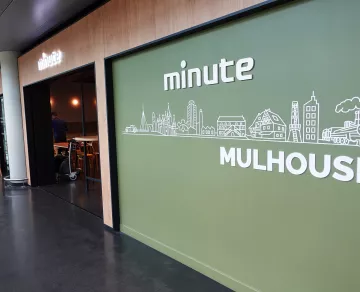 Photo de la terasse intérieure de chez minute