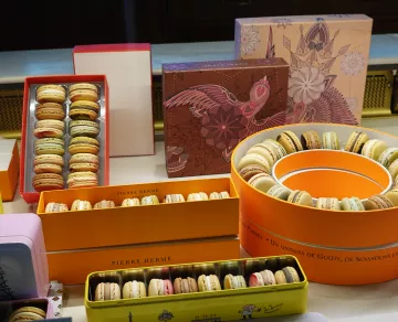 Photo des coffrets de Pierre Hermé