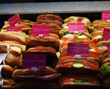 Photo des moricette de chez Poulaillon (Jambon-Fromage, Salami, Rosette, Club, Poulet, Niçoise, saumon fumée)