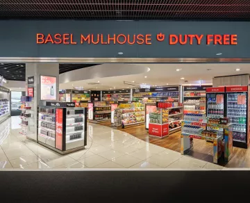 Photo de l'entrée de la boutique Duty Free Y